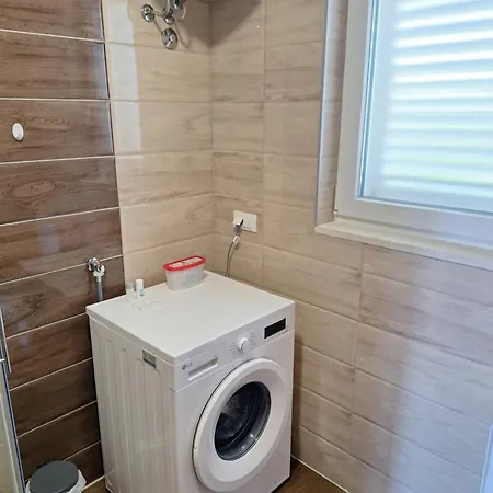 Db1 & Db2 Apartman *